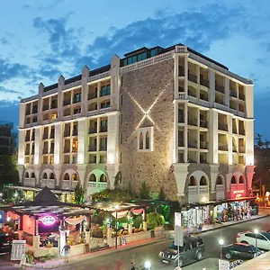 Hotel Babylon, Slantchev Briag